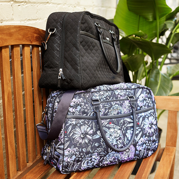 Vera bradley lay sales flat weekender