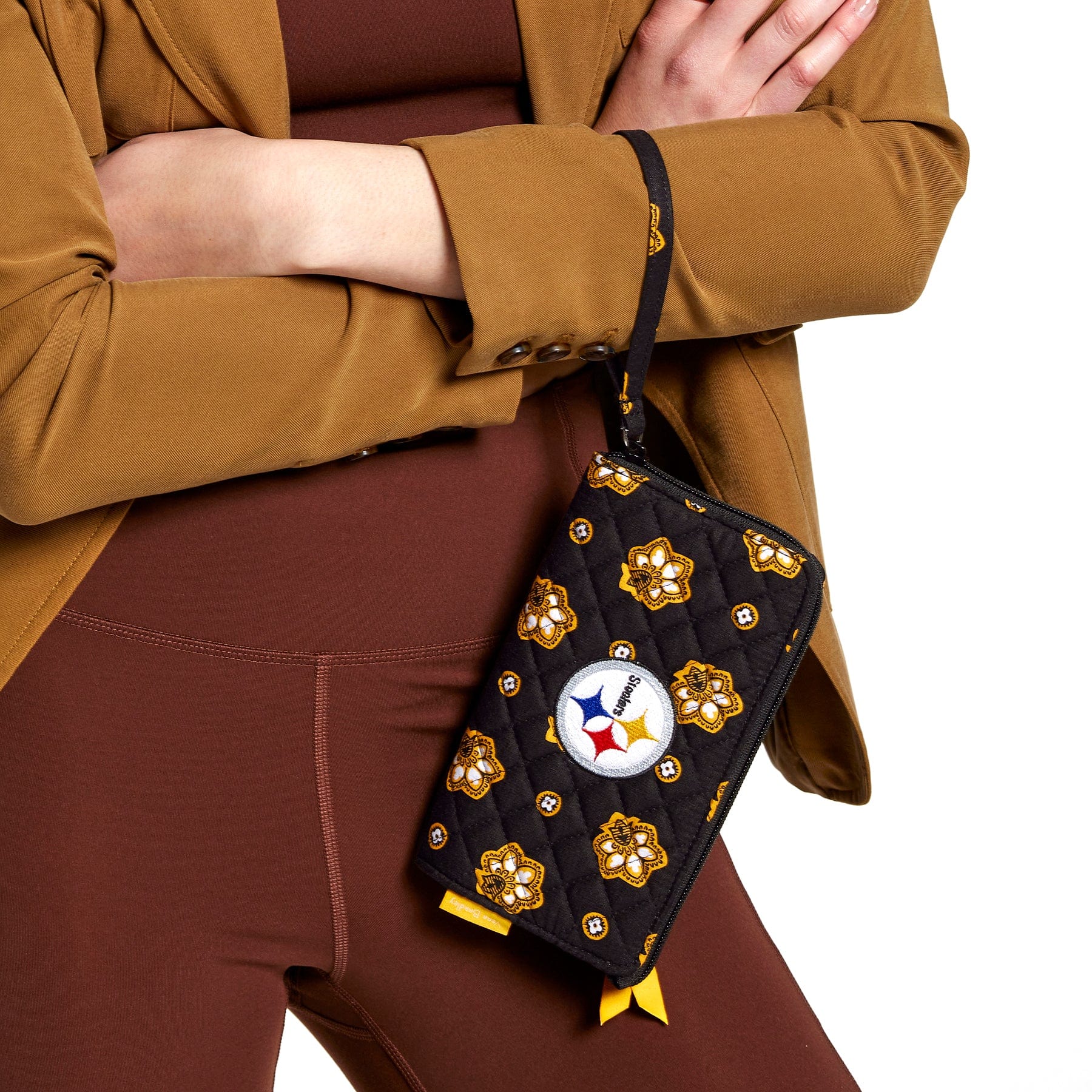Pittsburgh Steelers NFL RFID Front Zip Wristlet | Vera Bradley