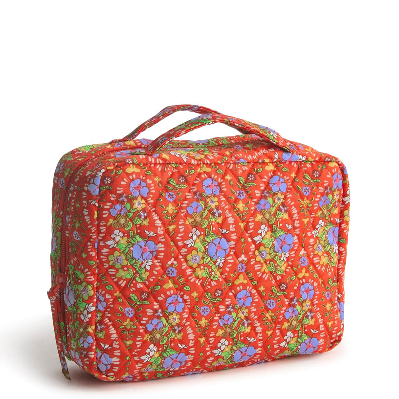 hanging travel toiletry bag vera bradley Organizer - Cotton Its easy to get the hang of looking good (and staying neat) with this accessory Hanging Organizer Toiletry Bag Vera