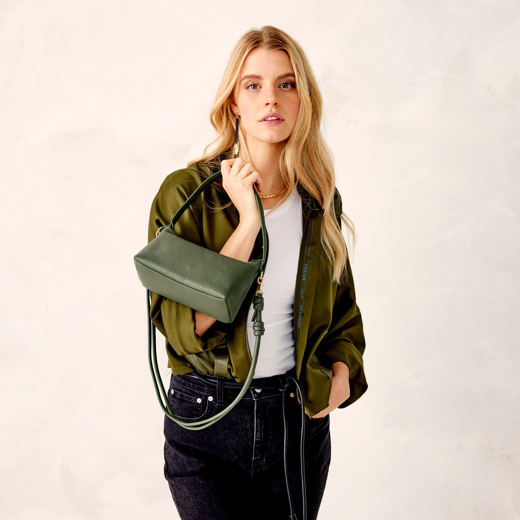 Roxbury Crescent Crossbody - Leather | Vera Bradley