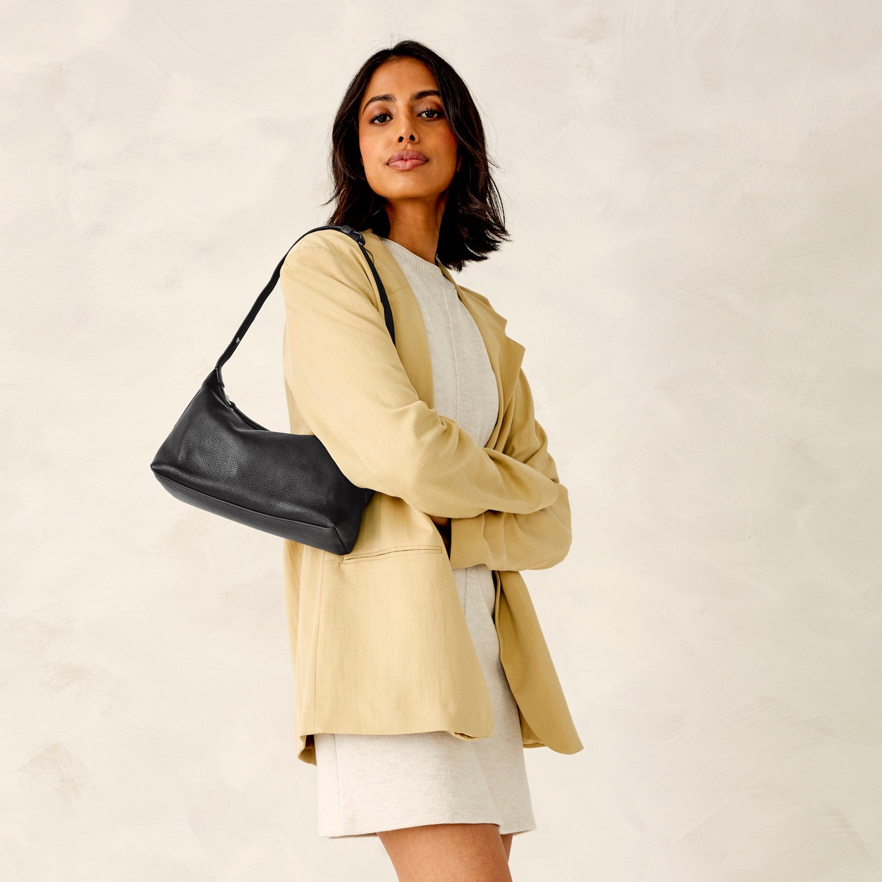 Roxbury Crescent Shoulder Bag - Leather | Vera Bradley