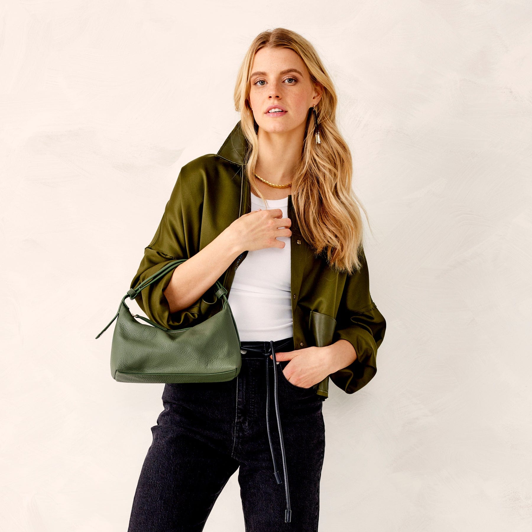 Roxbury Crescent Shoulder Bag - Leather | Vera Bradley