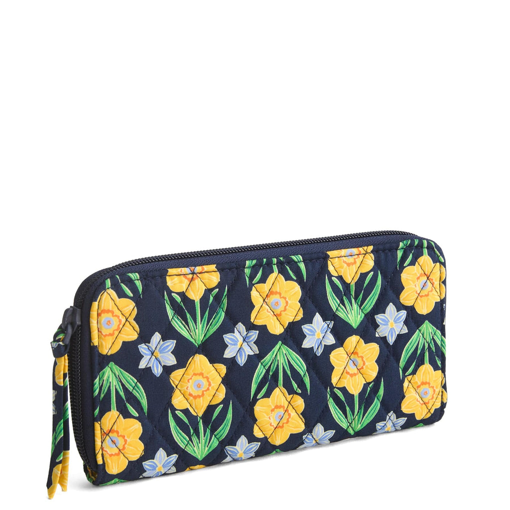 Vera Bradley - RFID Jordin Continental Wallet 長財布 Amazon.com: Vera Bradley Cotton Jordin Continental Wallet