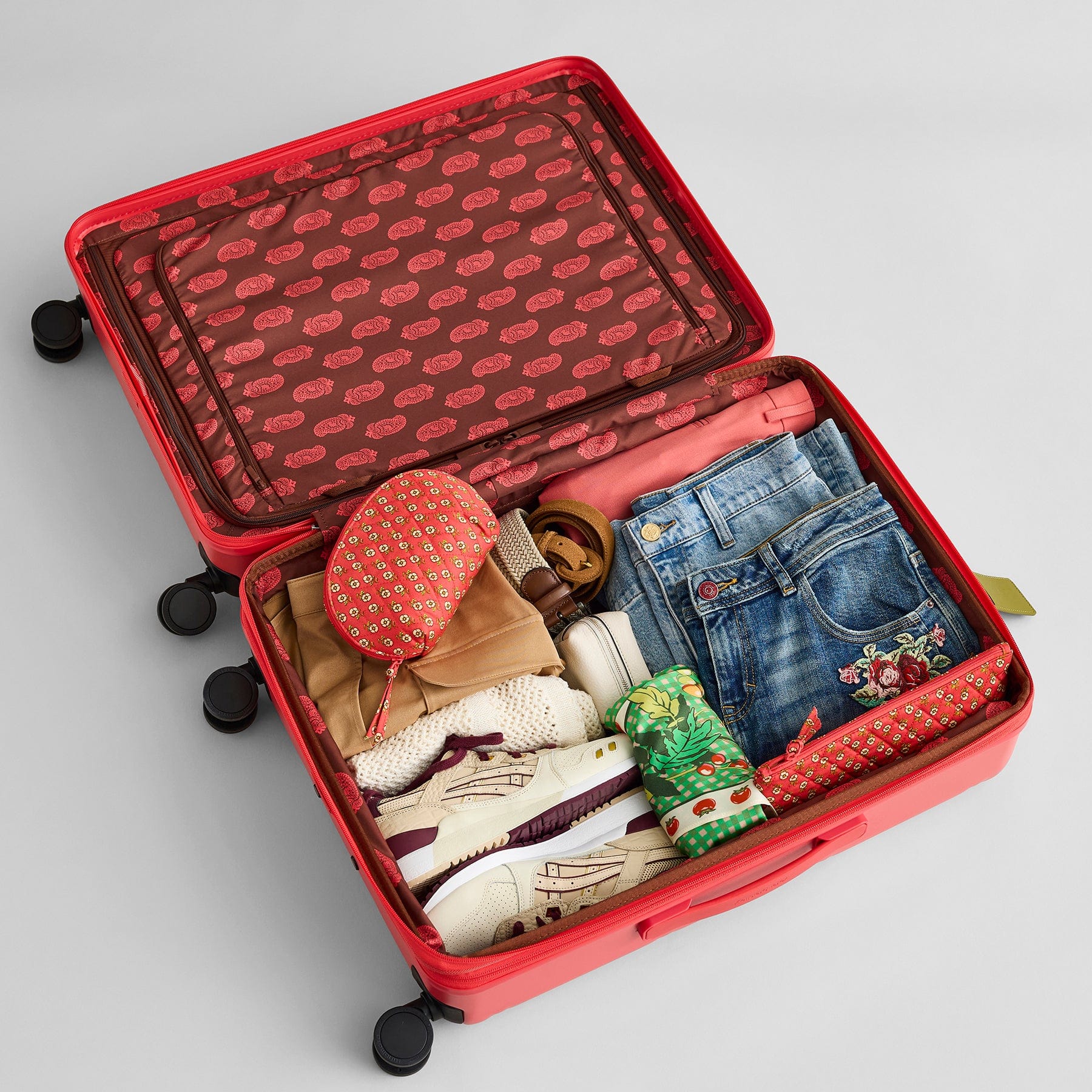 Vera Bradley Adair Spinner - Thumbnail 3