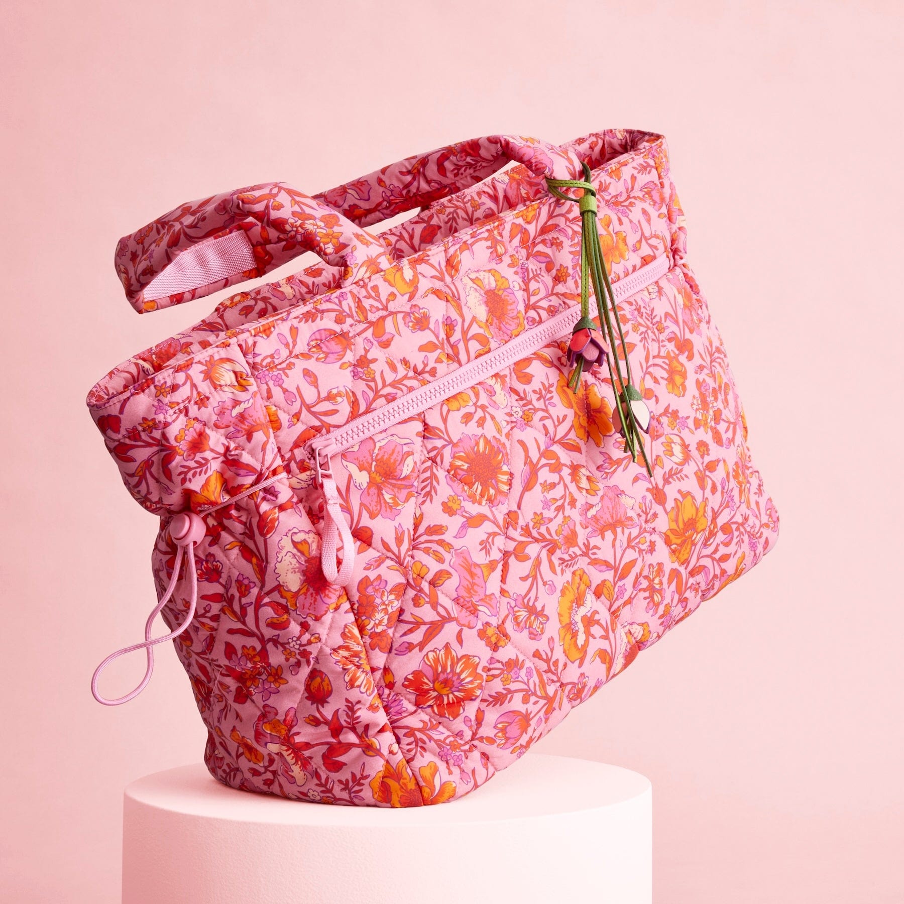 Hathaway Tote Bag Featherweight Vera Bradley