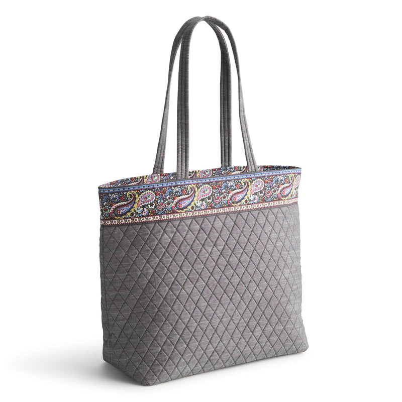 Vera Bradley Designs,. - Collection: Clearance