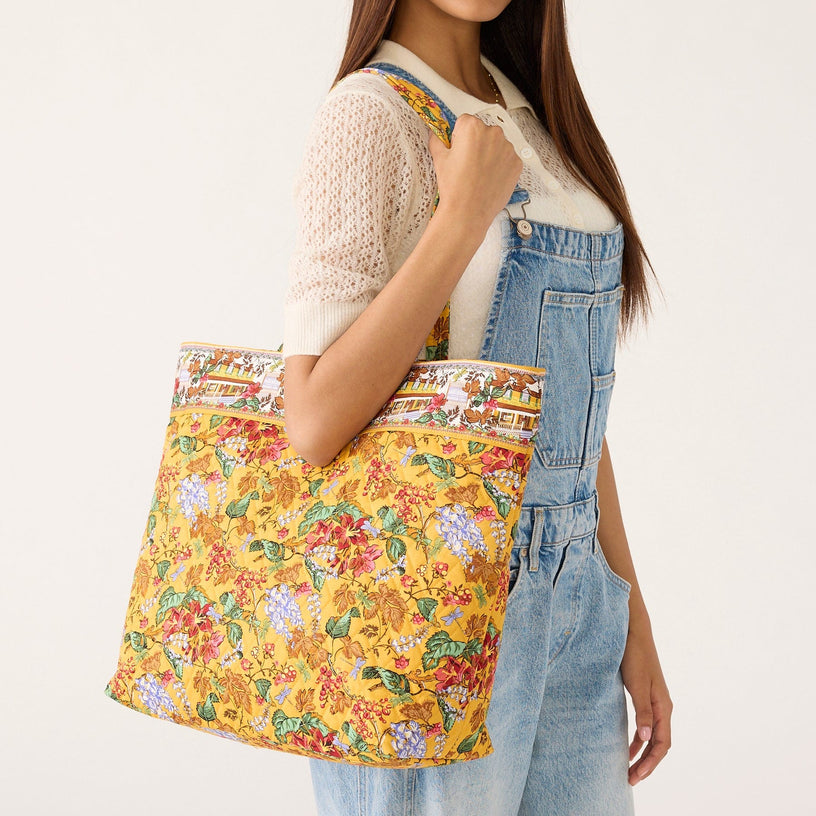 Gilmore Girls Original Zip Tote Bag