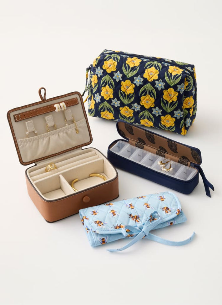 Accessories & Cosmetics